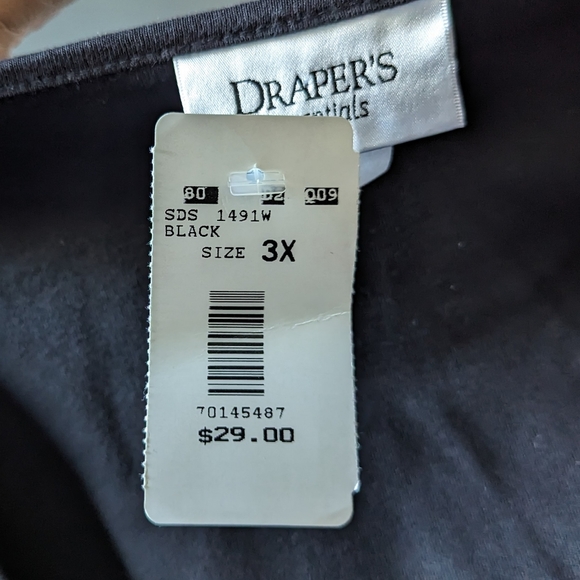 Drapers Black Tee - Picture 4 of 8